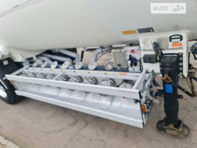 Білий Магіар Фуел Танк, об'ємом двигуна 0 л та пробігом 90 тис. км за 61002 $, фото 44 на Automoto.ua
