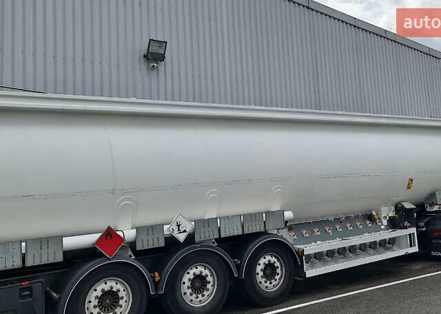 Магиар Фьюэл Танк 2008 в Виннице на Automoto.ua Белый Магиар Фьюэл Танк, объемом двигателя 0 л и пробегом 200 тыс. км за 39620 $, фото 3 на Automoto.ua