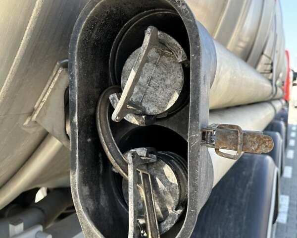 Серый Магиар СР, объемом двигателя 0 л и пробегом 120 тыс. км за 45503 $, фото 13 на Automoto.ua