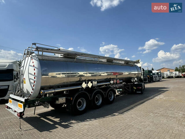 Магиар СР 2005 в Виннице на Automoto.ua Зеленый Магиар СР, объемом двигателя 0 л и пробегом 100 тыс. км за 34000 $, фото 7 на Automoto.ua