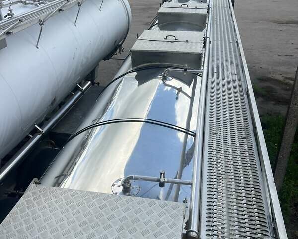 Магиар SR34E 1997 в Бару на Automoto.ua Красный Магиар SR34E, объемом двигателя 0 л и пробегом 500 тыс. км за 16000 $, фото 14 на Automoto.ua