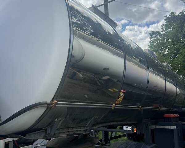 Магиар SR34E 1997 в Бару на Automoto.ua Красный Магиар SR34E, объемом двигателя 0 л и пробегом 500 тыс. км за 16000 $, фото 5 на Automoto.ua