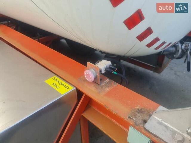 Магиар SR34E 2000 в Виннице на Automoto.ua Серый Магиар SR34E, объемом двигателя 0 л и пробегом 120 тыс. км за 36000 $, фото 2 на Automoto.ua