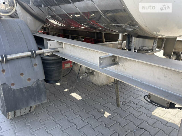 Маисонью S338FG, объемом двигателя 0 л и пробегом 100 тыс. км за 30900 $, фото 20 на Automoto.ua