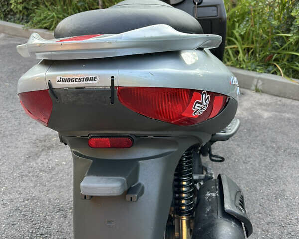 Серый Малагути Мэдисон, объемом двигателя 0.15 л и пробегом 33 тыс. км за 900 $, фото 3 на Automoto.ua