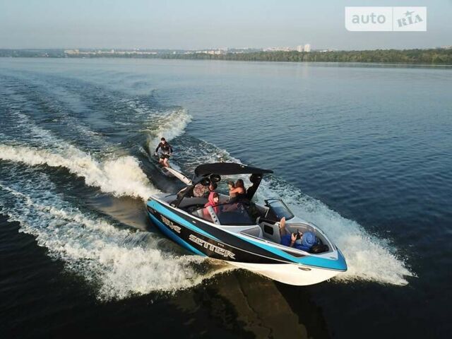 Синий Малибу Wakesetter, объемом двигателя 0 л и пробегом 900 тыс. км за 32000 $, фото 1 на Automoto.ua