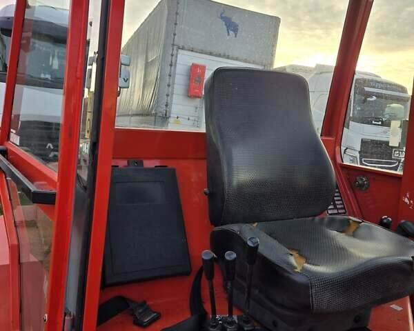 Красный Маниту M, объемом двигателя 0 л и пробегом 0 тыс. км за 23000 $, фото 17 на Automoto.ua