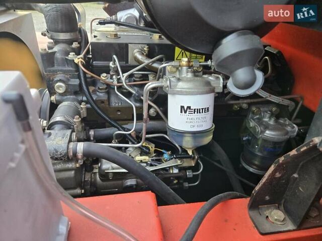 Красный Маниту M, объемом двигателя 0 л и пробегом 0 тыс. км за 23000 $, фото 16 на Automoto.ua