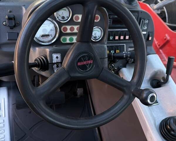 Красный Маниту MLT 634-120 LSU, объемом двигателя 4.4 л и пробегом 6 тыс. км за 37500 $, фото 40 на Automoto.ua