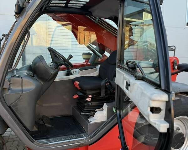 Красный Маниту MLT 634-120 LSU, объемом двигателя 4.4 л и пробегом 6 тыс. км за 37500 $, фото 6 на Automoto.ua