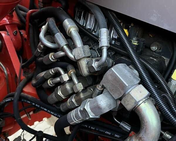 Красный Маниту MLT 730-120 LS, объемом двигателя 4.4 л и пробегом 5 тыс. км за 36500 $, фото 29 на Automoto.ua