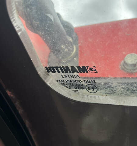 Маниту MLT 840-137 2012 в Криничках на Automoto.ua Красный Маниту MLT 840-137, объемом двигателя 4.5 л и пробегом 8 тыс. км за 58279 $, фото 8 на Automoto.ua