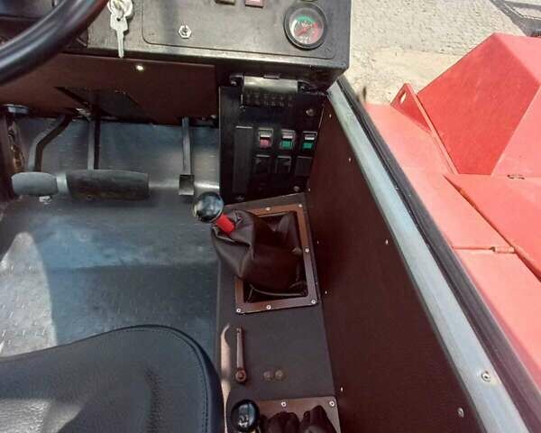 Червоний Маніту MT 830, об'ємом двигуна 0 л та пробігом 0 тис. км за 25683 $, фото 4 на Automoto.ua