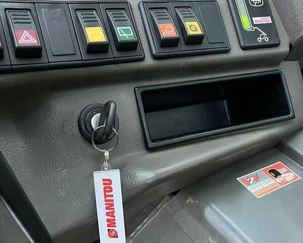 Маніту MT 835, об'ємом двигуна 4.4 л та пробігом 7 тис. км за 34500 $, фото 12 на Automoto.ua