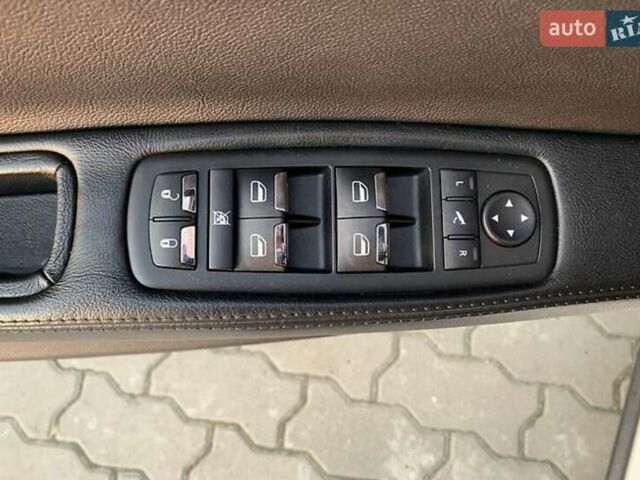 Белый Мазерати Гибли, объемом двигателя 3 л и пробегом 71 тыс. км за 32500 $, фото 18 на Automoto.ua