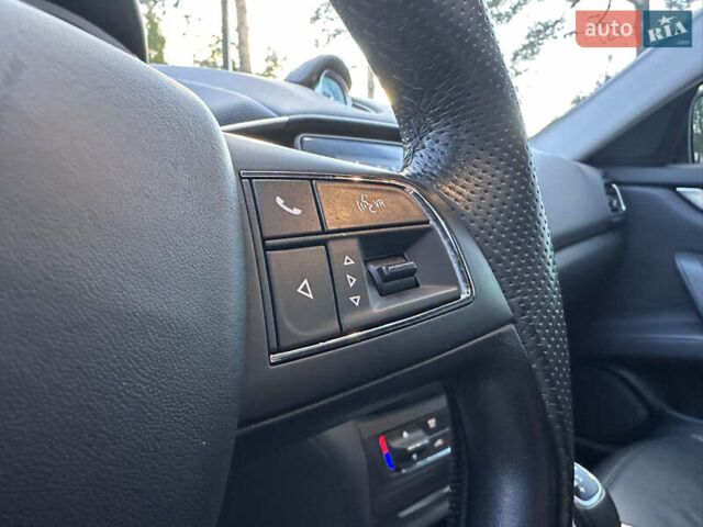 Белый Мазерати Гибли, объемом двигателя 2.98 л и пробегом 38 тыс. км за 39999 $, фото 41 на Automoto.ua