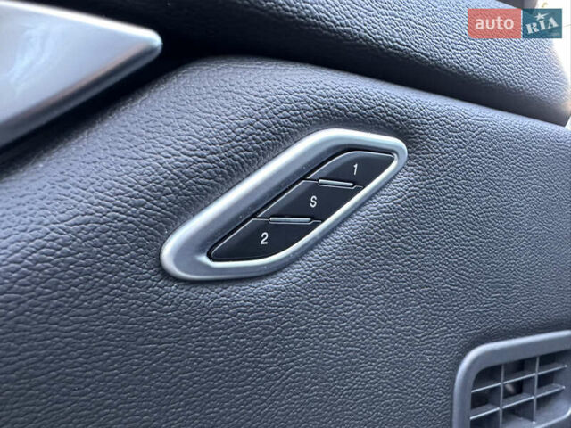 Белый Мазерати Гибли, объемом двигателя 2.98 л и пробегом 38 тыс. км за 39999 $, фото 47 на Automoto.ua