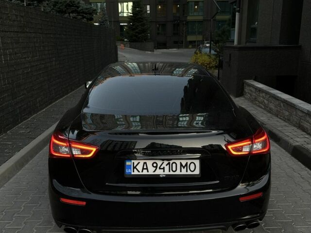 Черный Мазерати Гибли, объемом двигателя 3 л и пробегом 73 тыс. км за 332 $, фото 5 на Automoto.ua