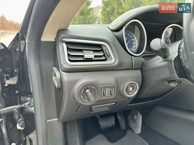 Черный Мазерати Гибли, объемом двигателя 2.98 л и пробегом 140 тыс. км за 16200 $, фото 60 на Automoto.ua