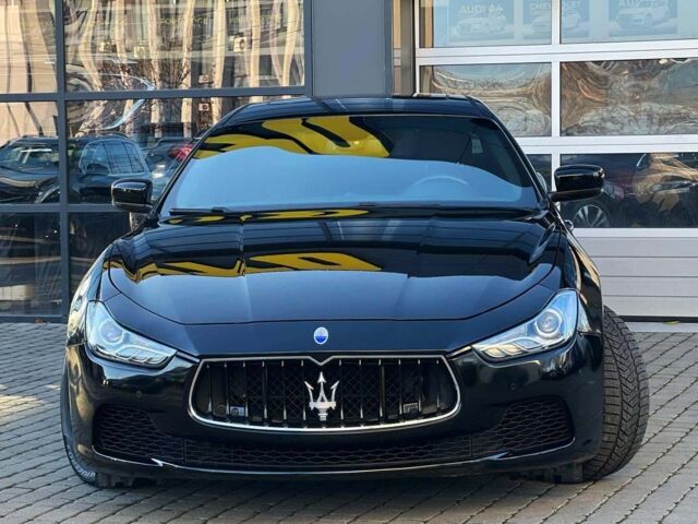 Чорний Мазераті Ghibli, об'ємом двигуна 3 л та пробігом 64 тис. км за 28500 $, фото 1 на Automoto.ua