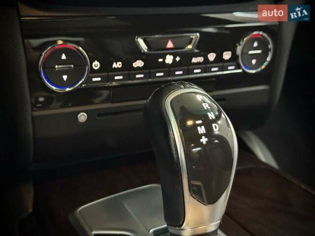 Черный Мазерати Гибли, объемом двигателя 2.98 л и пробегом 91 тыс. км за 24950 $, фото 26 на Automoto.ua