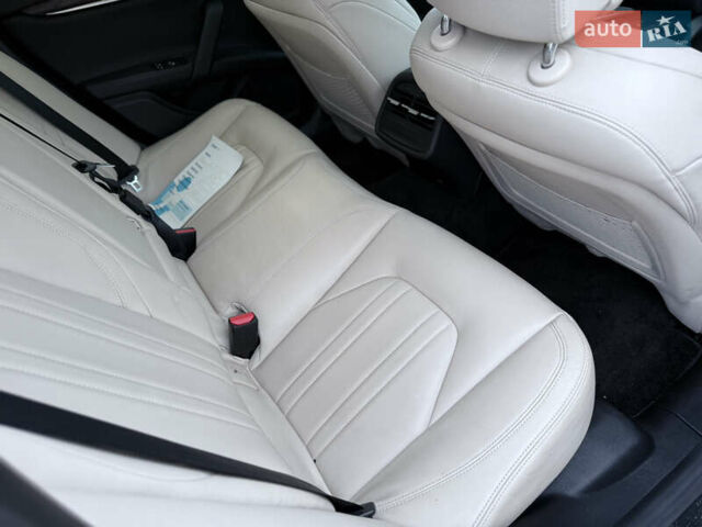 Мазерати Гибли 2014 в Киеве на Automoto.ua Черный Мазерати Гибли, объемом двигателя 3 л и пробегом 125 тыс. км за 15500 $, фото 12 на Automoto.ua