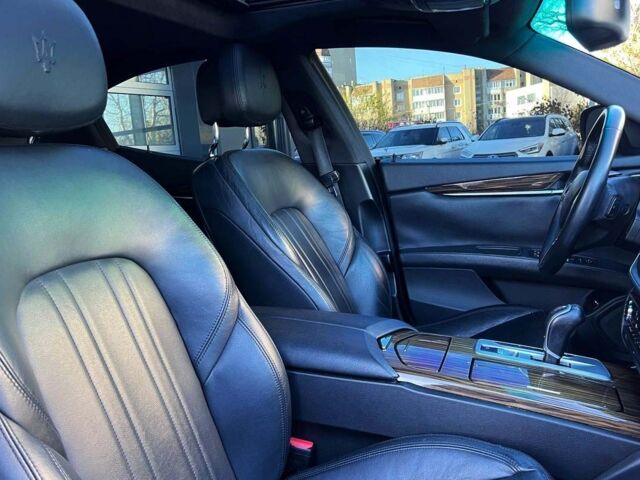 Чорний Мазераті Ghibli, об'ємом двигуна 3 л та пробігом 64 тис. км за 28500 $, фото 20 на Automoto.ua