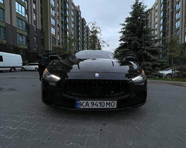 Черный Мазерати Гибли, объемом двигателя 2.98 л и пробегом 73 тыс. км за 15000 $, фото 31 на Automoto.ua
