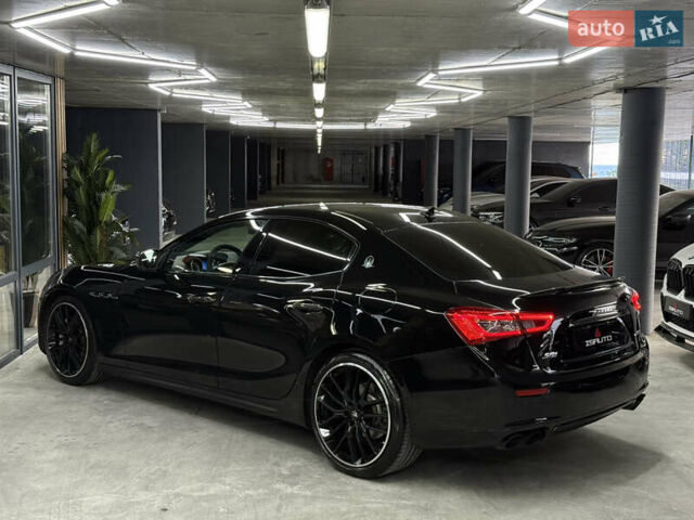 Черный Мазерати Гибли, объемом двигателя 3 л и пробегом 146 тыс. км за 25900 $, фото 10 на Automoto.ua