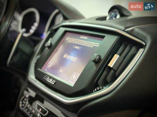 Черный Мазерати Гибли, объемом двигателя 2.98 л и пробегом 91 тыс. км за 24950 $, фото 27 на Automoto.ua