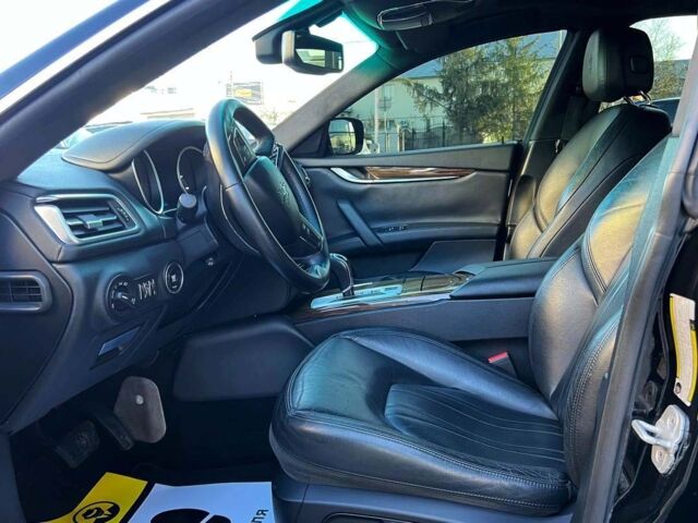 Чорний Мазераті Ghibli, об'ємом двигуна 3 л та пробігом 64 тис. км за 28500 $, фото 8 на Automoto.ua