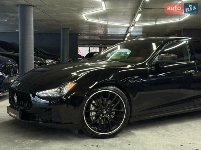 Черный Мазерати Гибли, объемом двигателя 3 л и пробегом 146 тыс. км за 25900 $, фото 8 на Automoto.ua