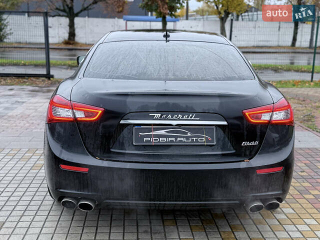 Мазерати Гибли 2014 в Киеве на Automoto.ua Черный Мазерати Гибли, объемом двигателя 3 л и пробегом 125 тыс. км за 15500 $, фото 7 на Automoto.ua