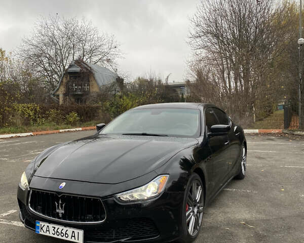 Чорний Мазераті Ghibli, об'ємом двигуна 2.98 л та пробігом 106 тис. км за 19500 $, фото 2 на Automoto.ua