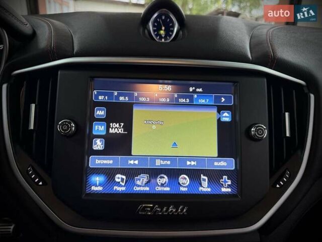 Черный Мазерати Гибли, объемом двигателя 2.98 л и пробегом 91 тыс. км за 24950 $, фото 25 на Automoto.ua