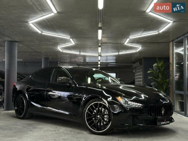 Черный Мазерати Гибли, объемом двигателя 3 л и пробегом 146 тыс. км за 25900 $, фото 1 на Automoto.ua