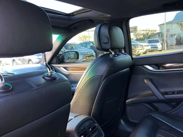 Чорний Мазераті Ghibli, об'ємом двигуна 3 л та пробігом 64 тис. км за 28500 $, фото 22 на Automoto.ua