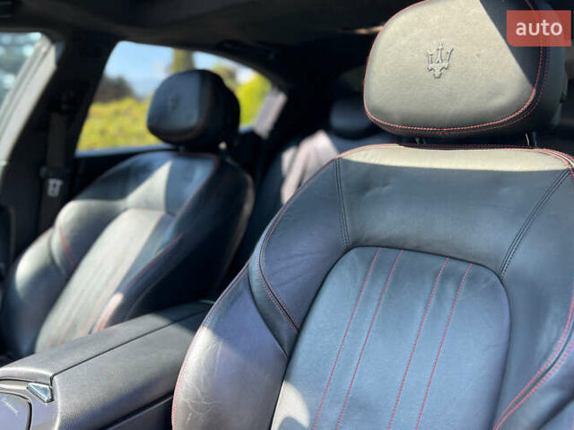 Черный Мазерати Гибли, объемом двигателя 3 л и пробегом 151 тыс. км за 21700 $, фото 12 на Automoto.ua