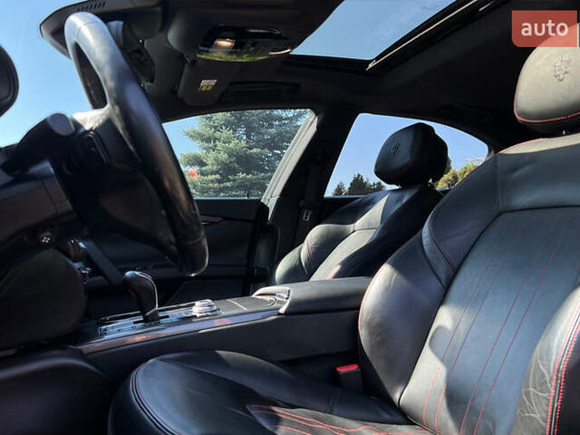 Черный Мазерати Гибли, объемом двигателя 3 л и пробегом 151 тыс. км за 21700 $, фото 10 на Automoto.ua