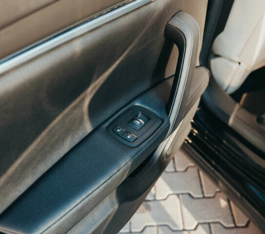 Чорний Мазераті Ghibli, об'ємом двигуна 2.98 л та пробігом 82 тис. км за 27000 $, фото 18 на Automoto.ua