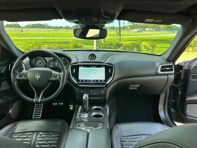 Мазерати Гибли 2021 в Житомире на Automoto.ua Черный Мазерати Гибли, объемом двигателя 3.8 л и пробегом 20 тыс. км за 15700 $, фото 14 на Automoto.ua