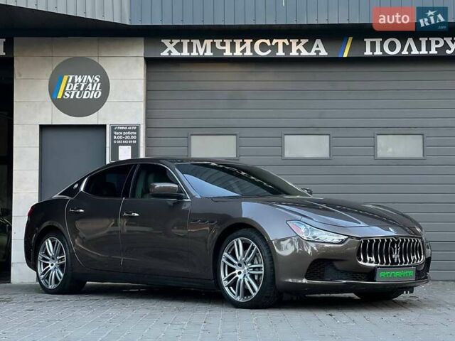 Коричневий Мазераті Ghibli, об'ємом двигуна 3 л та пробігом 99 тис. км за 14900 $, фото 4 на Automoto.ua