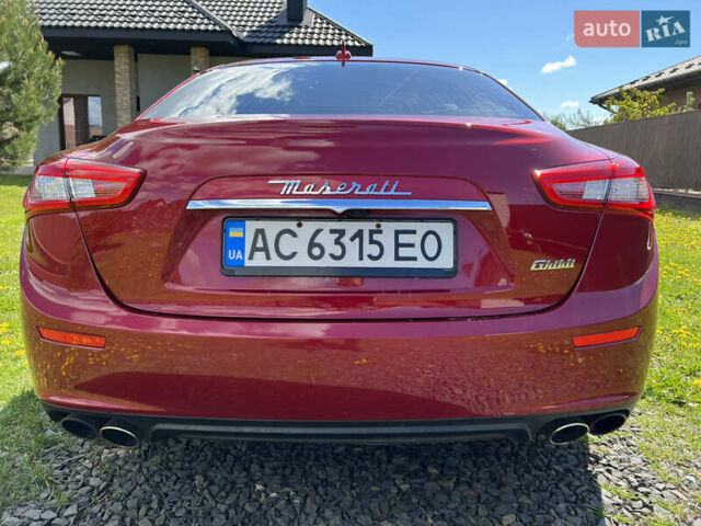 Красный Мазерати Гибли, объемом двигателя 2.98 л и пробегом 70 тыс. км за 17900 $, фото 7 на Automoto.ua