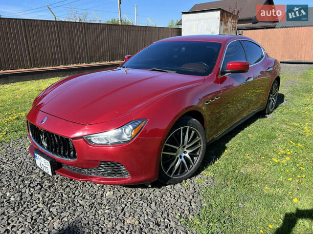Красный Мазерати Гибли, объемом двигателя 2.98 л и пробегом 70 тыс. км за 17900 $, фото 1 на Automoto.ua