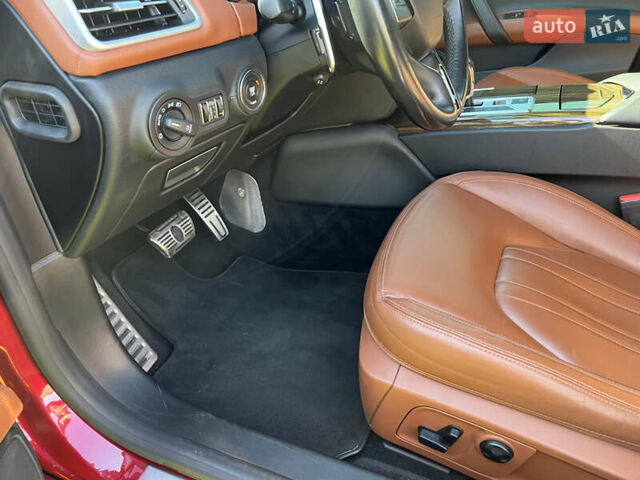 Красный Мазерати Гибли, объемом двигателя 2.98 л и пробегом 70 тыс. км за 17900 $, фото 16 на Automoto.ua