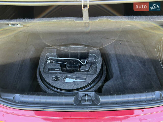 Красный Мазерати Гибли, объемом двигателя 2.98 л и пробегом 70 тыс. км за 17900 $, фото 13 на Automoto.ua