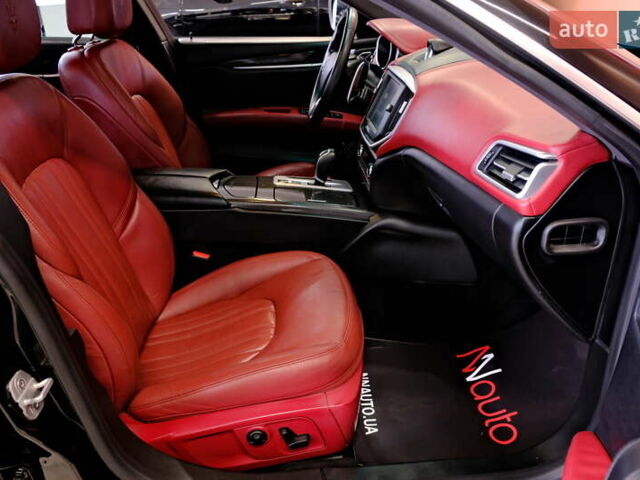 Мазерати Гибли, объемом двигателя 2.98 л и пробегом 101 тыс. км за 17900 $, фото 40 на Automoto.ua