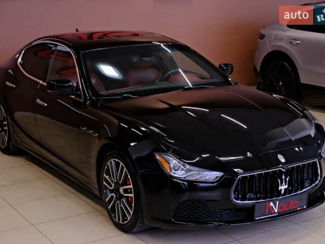 Мазерати Гибли, объемом двигателя 2.98 л и пробегом 101 тыс. км за 17900 $, фото 3 на Automoto.ua
