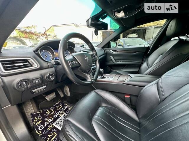 Мазерати Гибли, объемом двигателя 2.98 л и пробегом 113 тыс. км за 19999 $, фото 20 на Automoto.ua