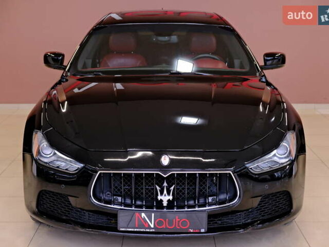 Мазерати Гибли, объемом двигателя 2.98 л и пробегом 101 тыс. км за 17900 $, фото 1 на Automoto.ua